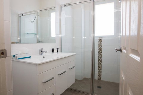 Apartments On Morrow - Tourism Caloundra 2