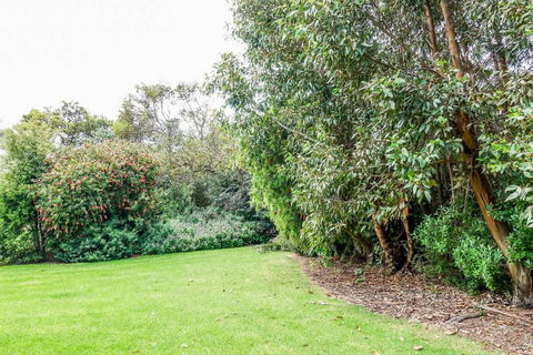 APOLLO BAY HOLIDAY HOUSE - Walk To Beach + Wifi - Tourism Caloundra 2