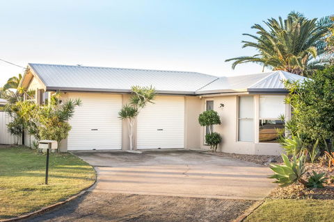 Apurla Hervey Bay - Located At The Point - Tourism Caloundra 2