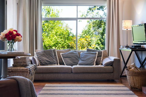 Argus Hill Cottage - Tourism Caloundra 0