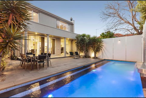 Luxurious Townhouse Retreat In Prestigious Brighton - Tourism Caloundra 0