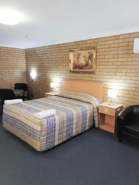Macintyre Motor Inn - Tourism Caloundra 0