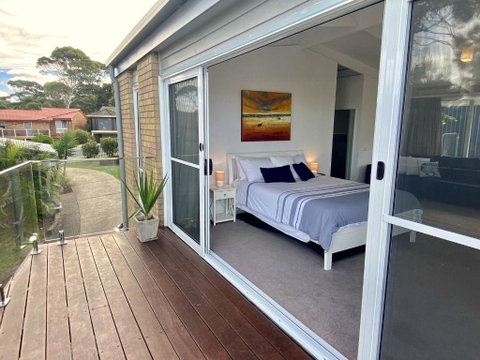 Magnificent Malua Views Stroll To The Beach - Tourism Caloundra 3