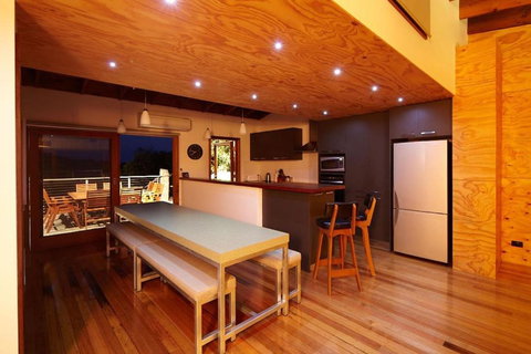 Mandys House - Tourism Caloundra 3