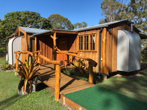 MANGO LODGE River Heads - Tourism Caloundra 0