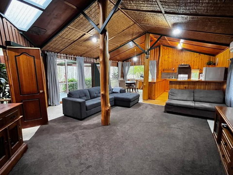 Mannland Cottage Retreat - Tourism Caloundra 0