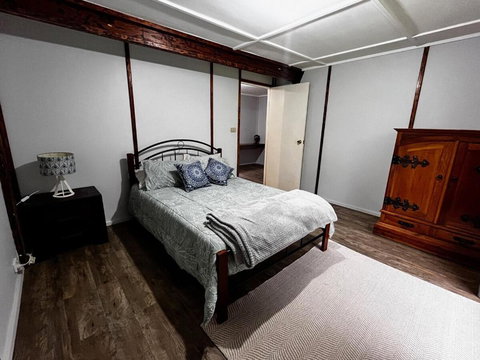 Mannland Cottage Retreat - Tourism Caloundra 2