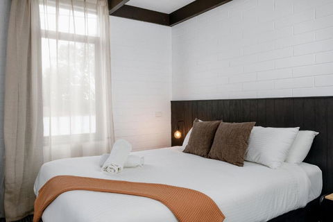 M Hotel - Tourism Caloundra 2