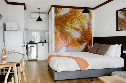M Hotel - Tourism Caloundra 1