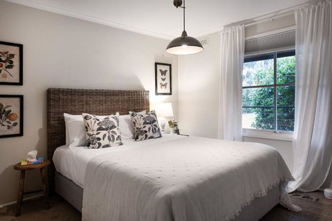 Maple Tree House - Tourism Caloundra 3