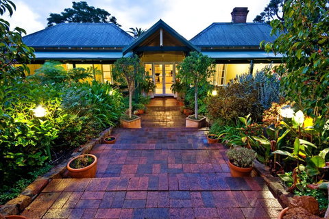 Margaret River Guest House - Tourism Caloundra 0