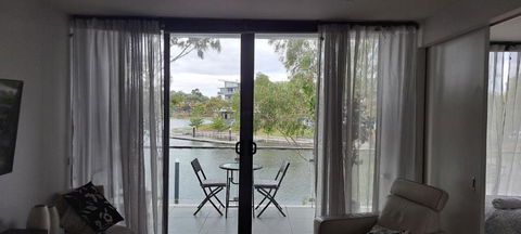 Marina View Apartment On The Maribyrnong River, Melbourne - Tourism Caloundra 0