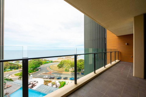 Marine 807 - Tourism Caloundra 3