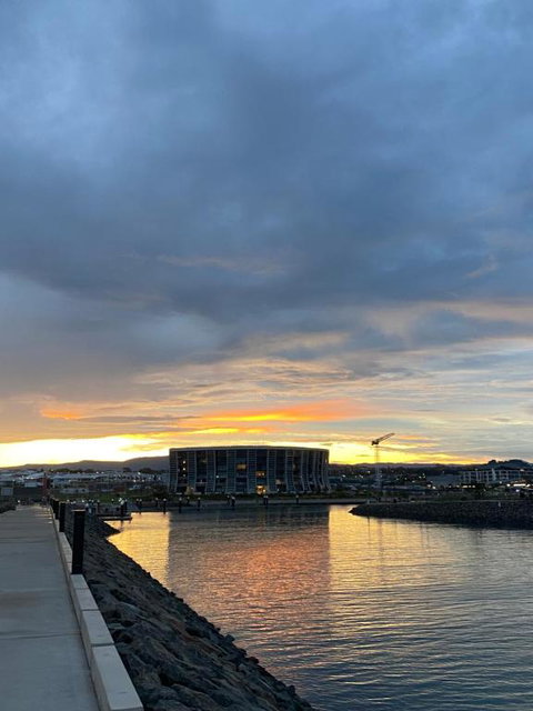 Marina Front Qbed Ensuite Room For Dog Lovers - Tourism Caloundra 3