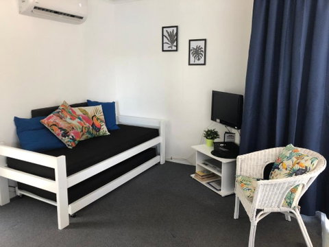Maroochy River Bungalows - Tourism Caloundra 2