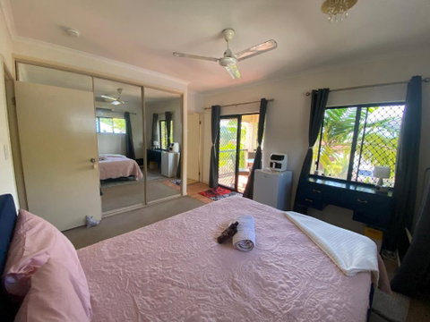Master Ensuite And Private Balcony - Tourism Caloundra 0