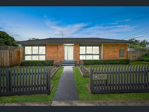 Meadow View Cottage - Tourism Caloundra 0