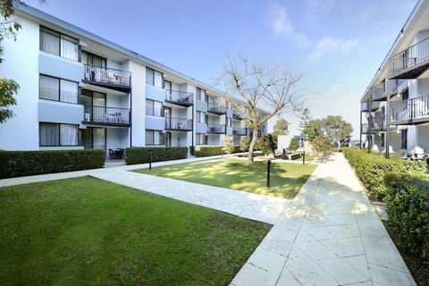 Melville Oasis - Tourism Caloundra 0