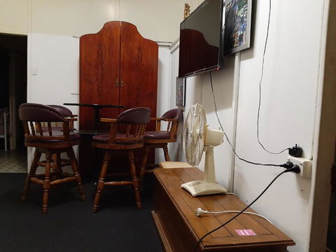 Meyenburg Dorm Room - Tourism Caloundra 2