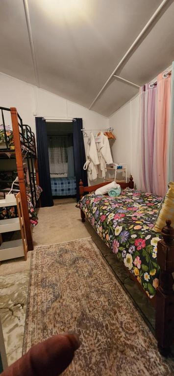 Meyenburg Dorm Room - Tourism Caloundra 0