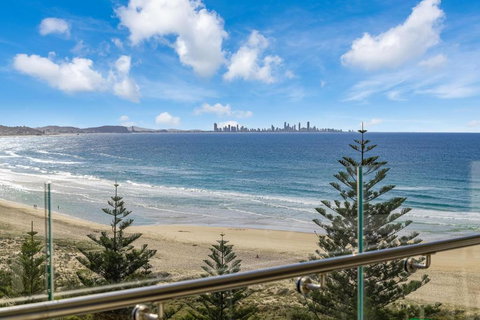 Miles At Kirra Beach Unit 907 - Tourism Caloundra 1