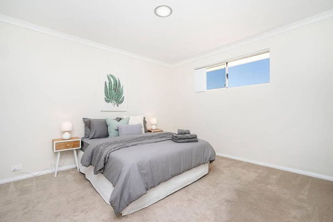 Modern Midland Retreat 2br 1 Bth - Tourism Caloundra 1