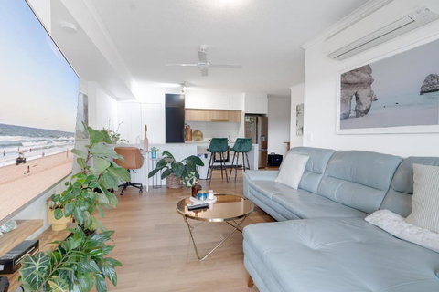 Modern 2BR Apartment In Vibrant Brisbane - Tourism Caloundra 0