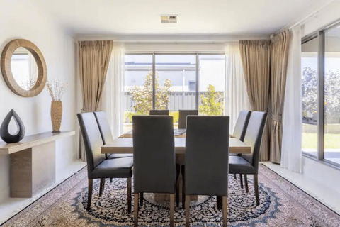 Modern Mansion In Lightsview By Host Solutions - Tourism Caloundra 3