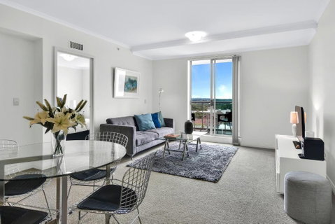 Modern Spacious Chatswood Apartment H1016 - Tourism Caloundra 0