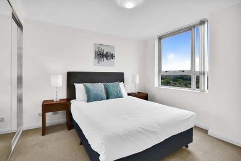 Modern Spacious Chatswood Apartment H1016 - Tourism Caloundra 1