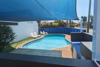 Moffat Beach Motel Caloundra with Tourism Caloundra