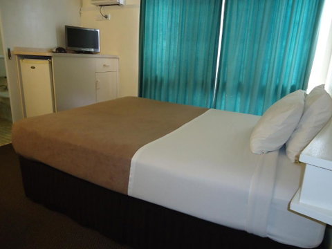 Moondarra Motel - Tourism Caloundra 2