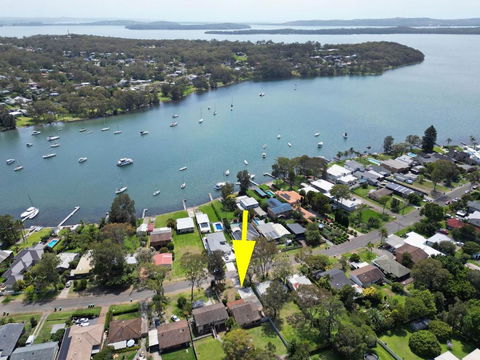 NEW PropertyBreezy Bayside Haven At Brightwaters - Tourism Caloundra 0