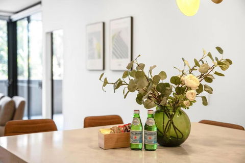 Morden Urban 2Bed In Waterloo - Tourism Caloundra 2
