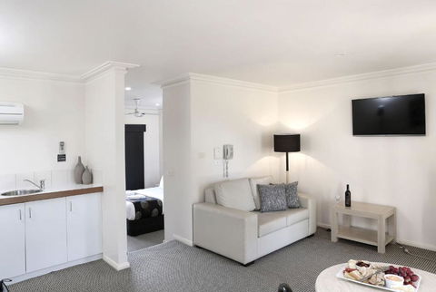Murray Downs Resort - Tourism Caloundra 3