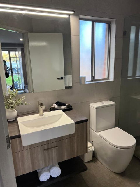 Murrumbateman Country Inn - Tourism Caloundra 2