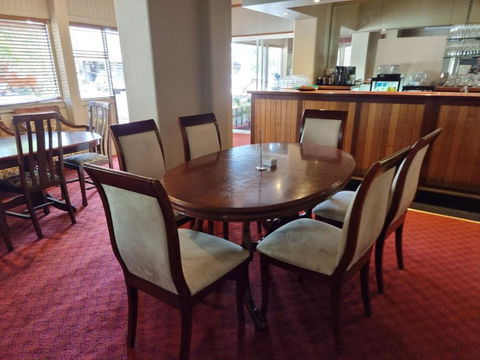 Myrtleford Hotel - Tourism Caloundra 1