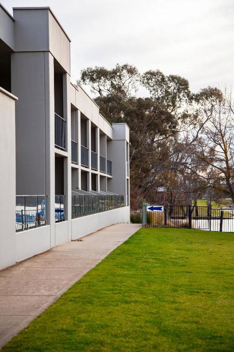 Nagambie Waterfront Motel - Tourism Caloundra 1