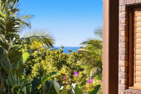 NEW Luxury Angourie Villa! Dream Location, WiFi ++ - Tourism Caloundra 3