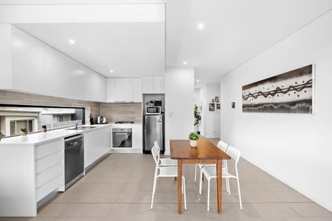 New Modern 2BR 2baths Apt In Homebush Sleeps 6 - Tourism Caloundra 3