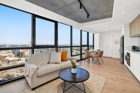 NEW Sensational Southbank Lux - Tourism Caloundra 0