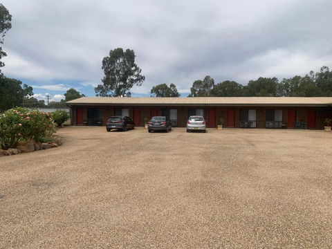 Newell Motor Inn Narrandera - Tourism Caloundra 3