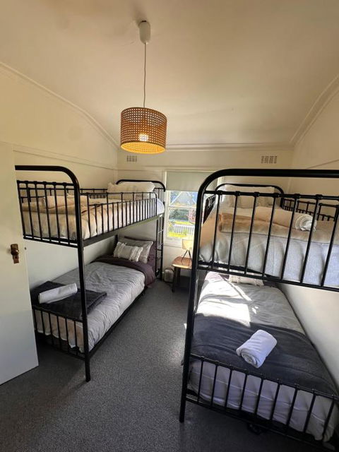 Mount Beauty 3BR Home - Tourism Caloundra 1