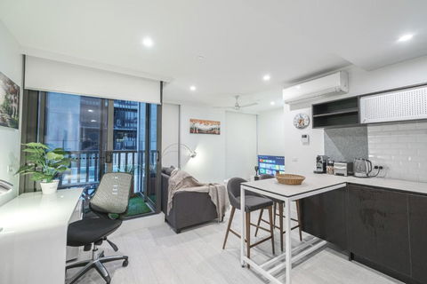 Next To Royal Hospital And Mel Uni 1br - Tourism Caloundra 0