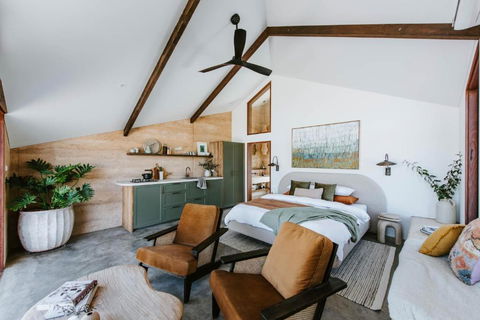 Oak Studio At Kavillo - Tourism Caloundra 2
