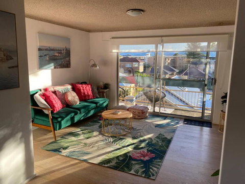 North Beach Getaway - Tourism Caloundra 0