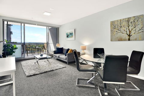 North Sydney Large Two Bedroom MIL2252402 - Tourism Caloundra 1