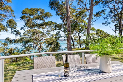 Northcove Road Clifftop Living - Tourism Caloundra 2
