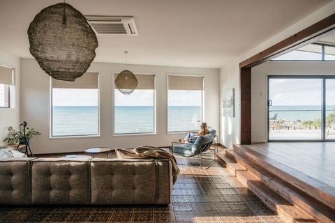 Novo Luxury Apartment Penguin Accommodation Itas - Tourism Caloundra 3