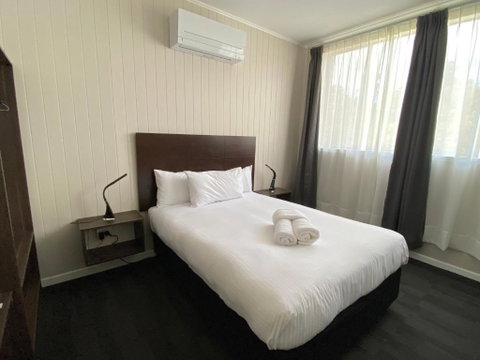Nowra Motor Inn - Tourism Caloundra 3